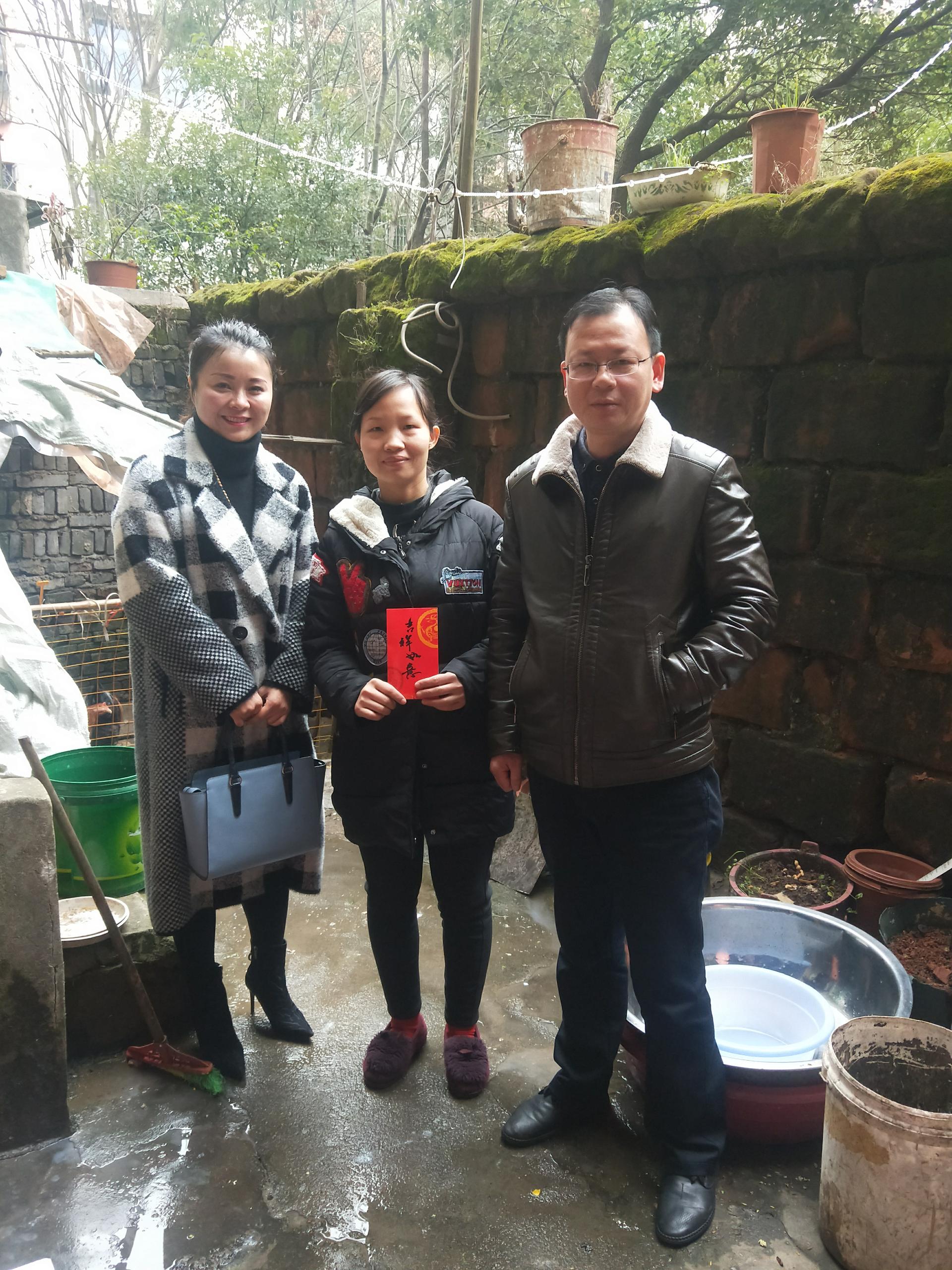 仁和康健走訪慰問困難員工